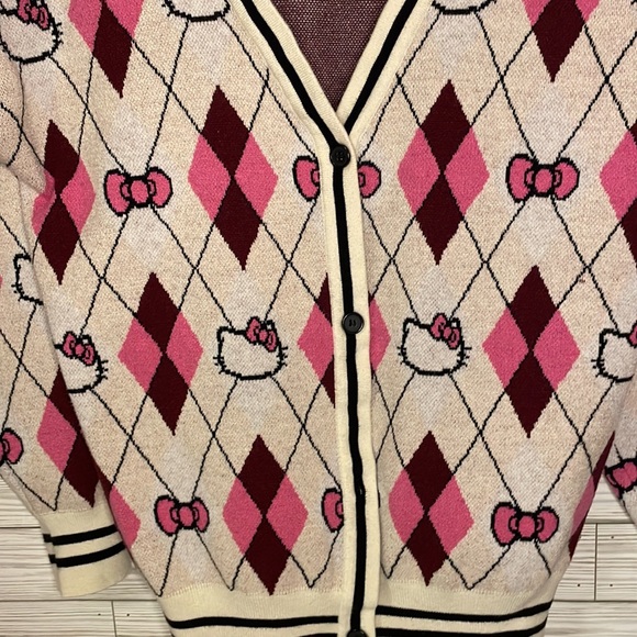 Hello Kitty X forever 21 Collab, women’s cardigan size medium - Picture 2 of 7
